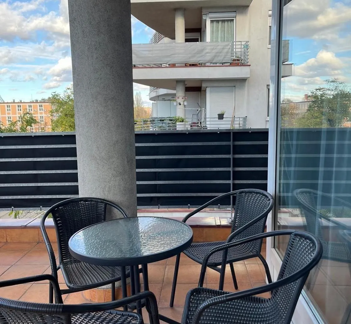 Vip Mini Resort,Private Parking & Balcony Budapest Apartment